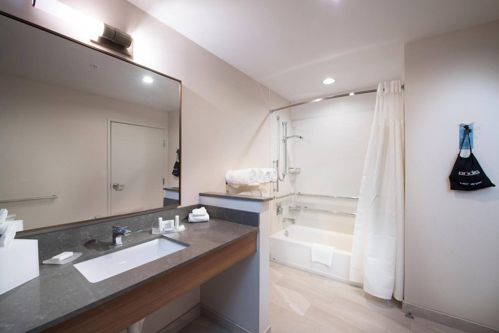 Fairfield & By Marriott Oklahoma 3*